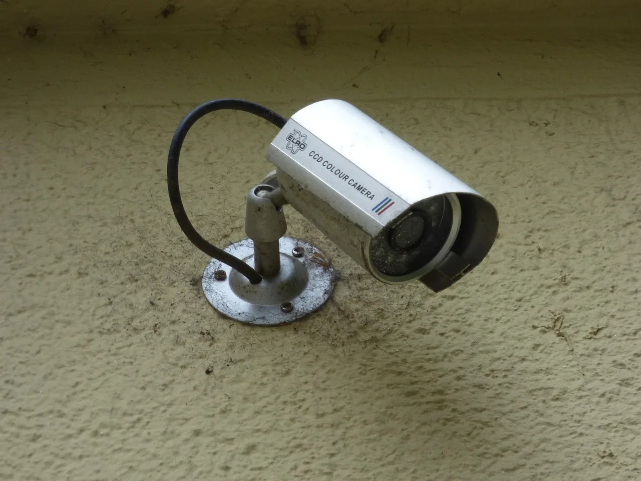 camera, observation, preview, cameras, monitoring, security camera, video, security camera, security camera, security camera, security camera, security camera. Local processing, cloud processing, live view, recorded clips, voice history, and device telemetry compared